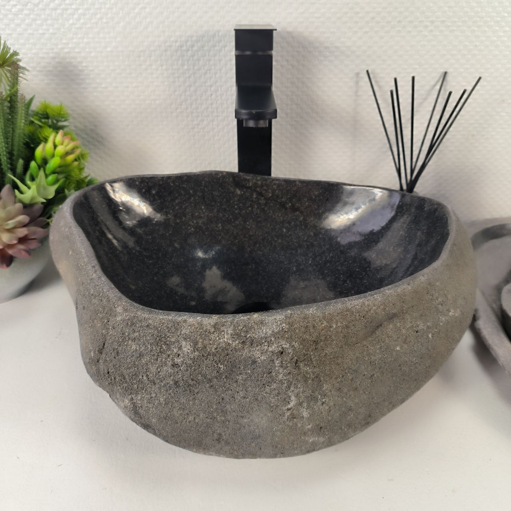 Раковина из речного камня RS-64890 43*33*15 0861