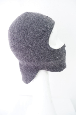 Шапка-шлем практичный