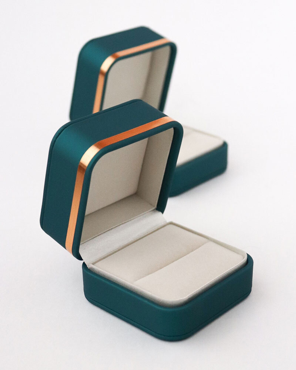 Квадратный футляр «Василиса» под обручальные кольца