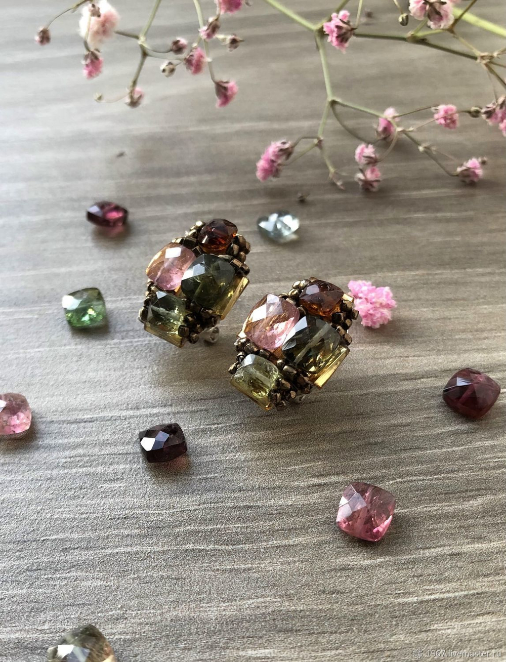 Серьги ручной работы из бисера и камня Турмалин