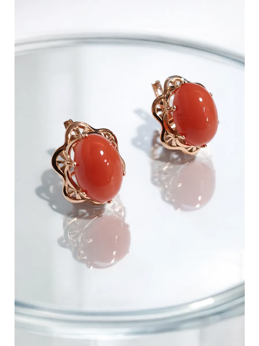 Серьги бижутерные с кораллом синтетическим