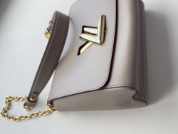 Сумка Louis Vuitton Twist MM