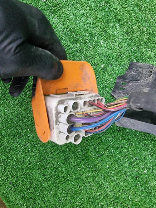 Проводка моторного отсека Geely Monjaro (21-нв)