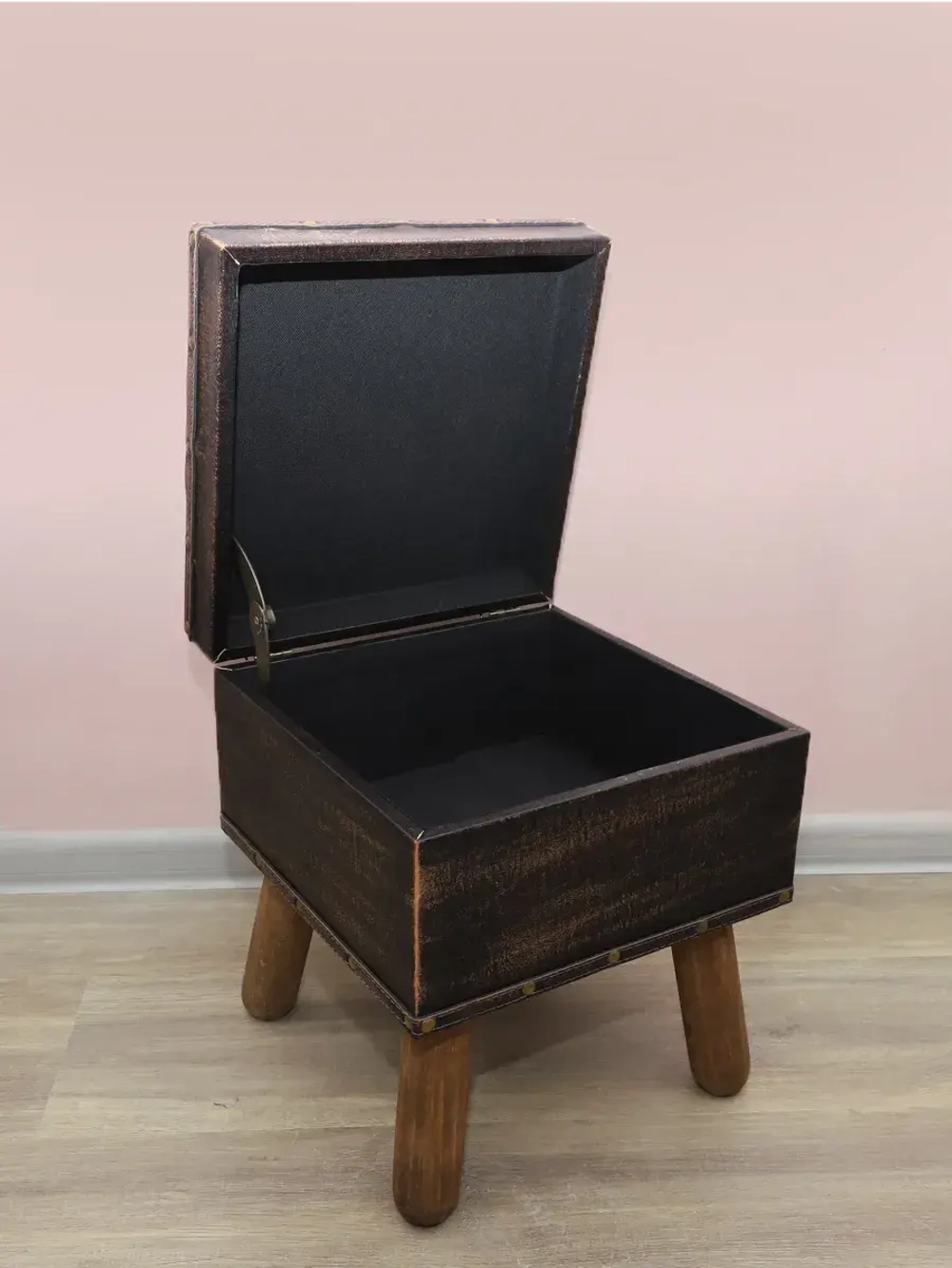 Пуфик для прихожей с ящиком 30*34 см