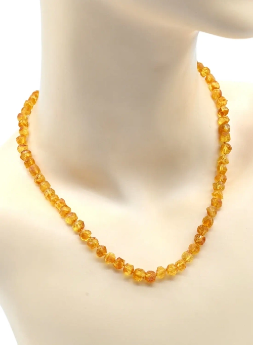 Бусы янтарные лечебные "кусанка" 6-7мм цв.медовый, 48см