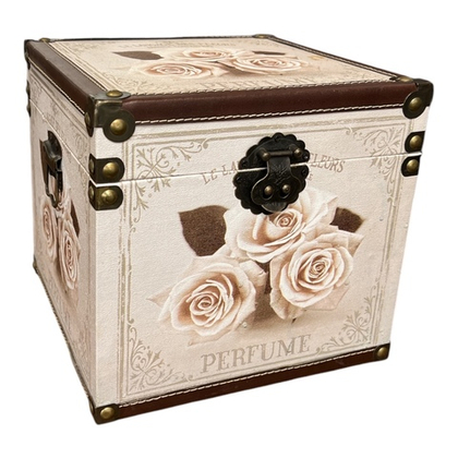 Сундучок с изображением роз 25 х25 см