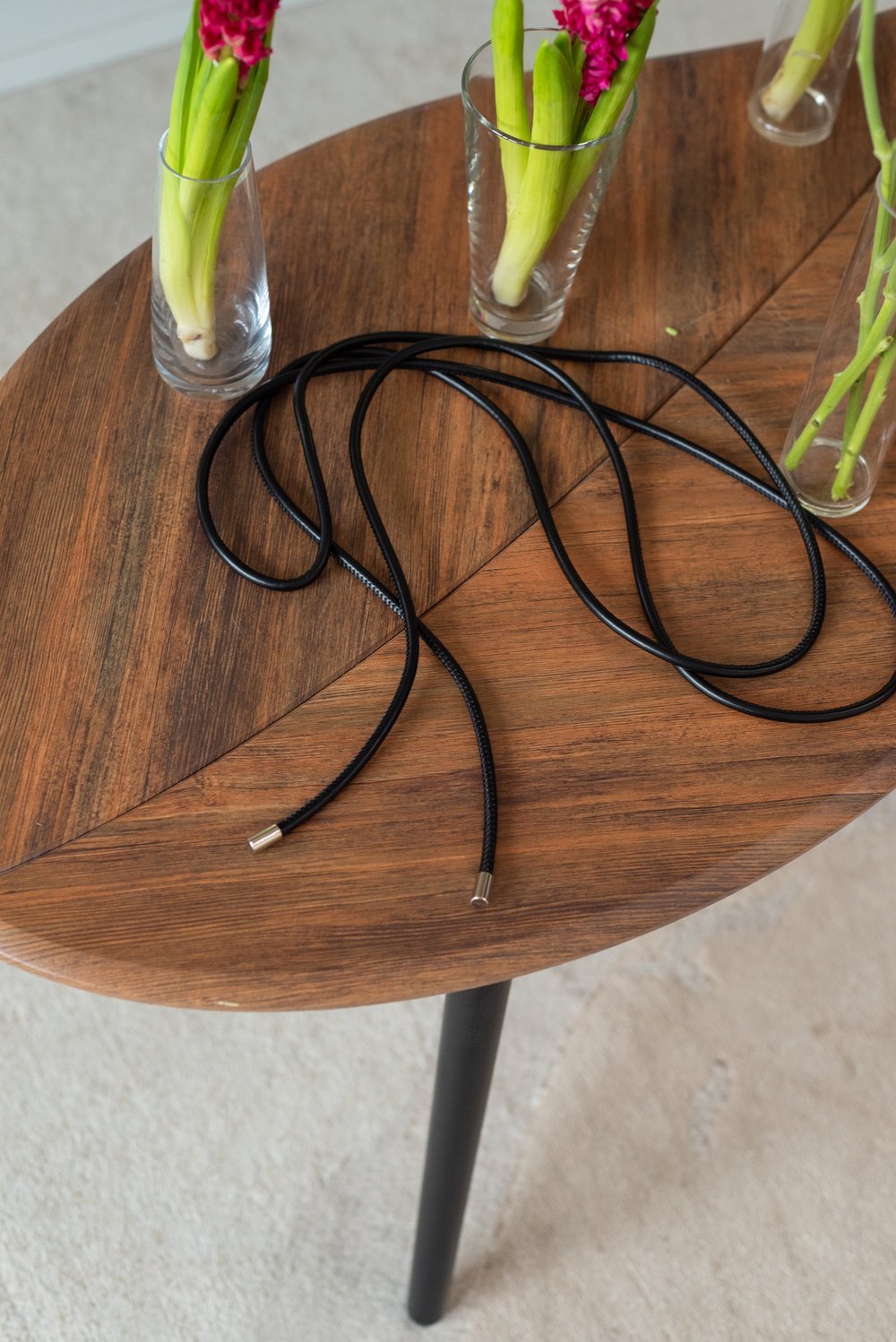 Черный ремень-шнур из экокожи