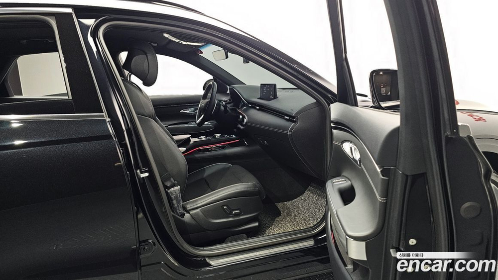Genesis GV70 2.5T Бензин 2WD (04.2021)