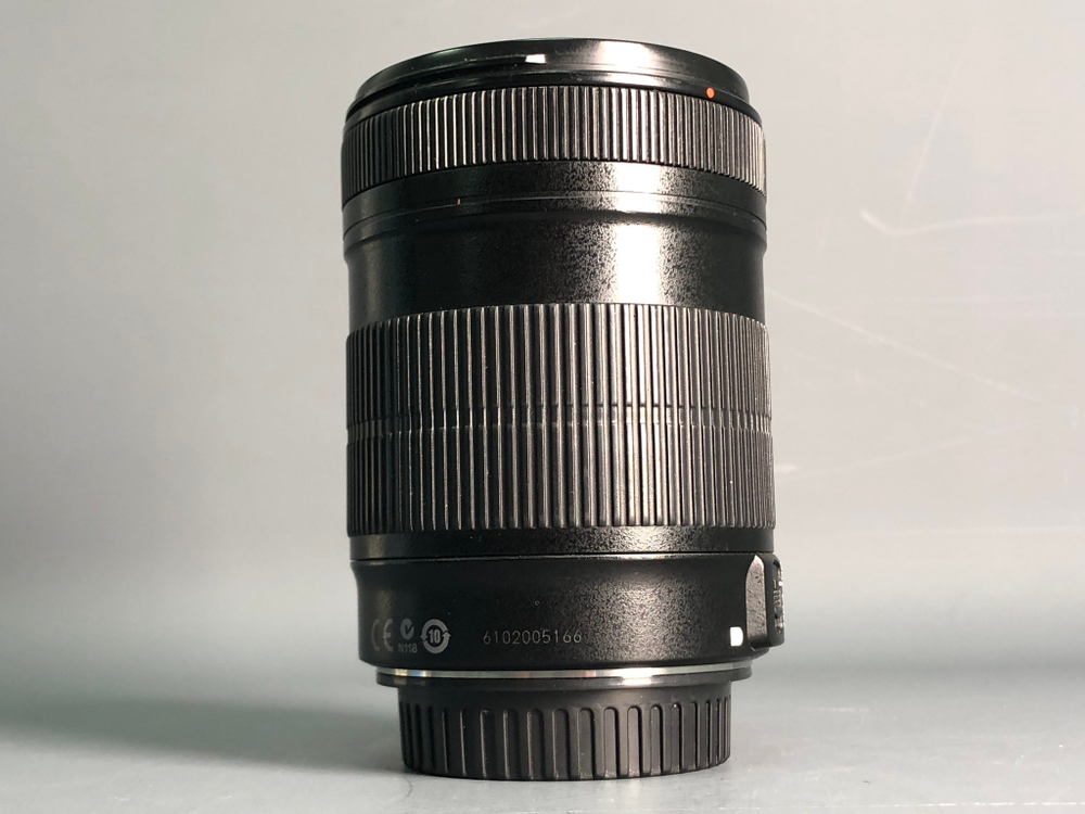 Canon EF-S 18-135mm 3.5-5.6 IS