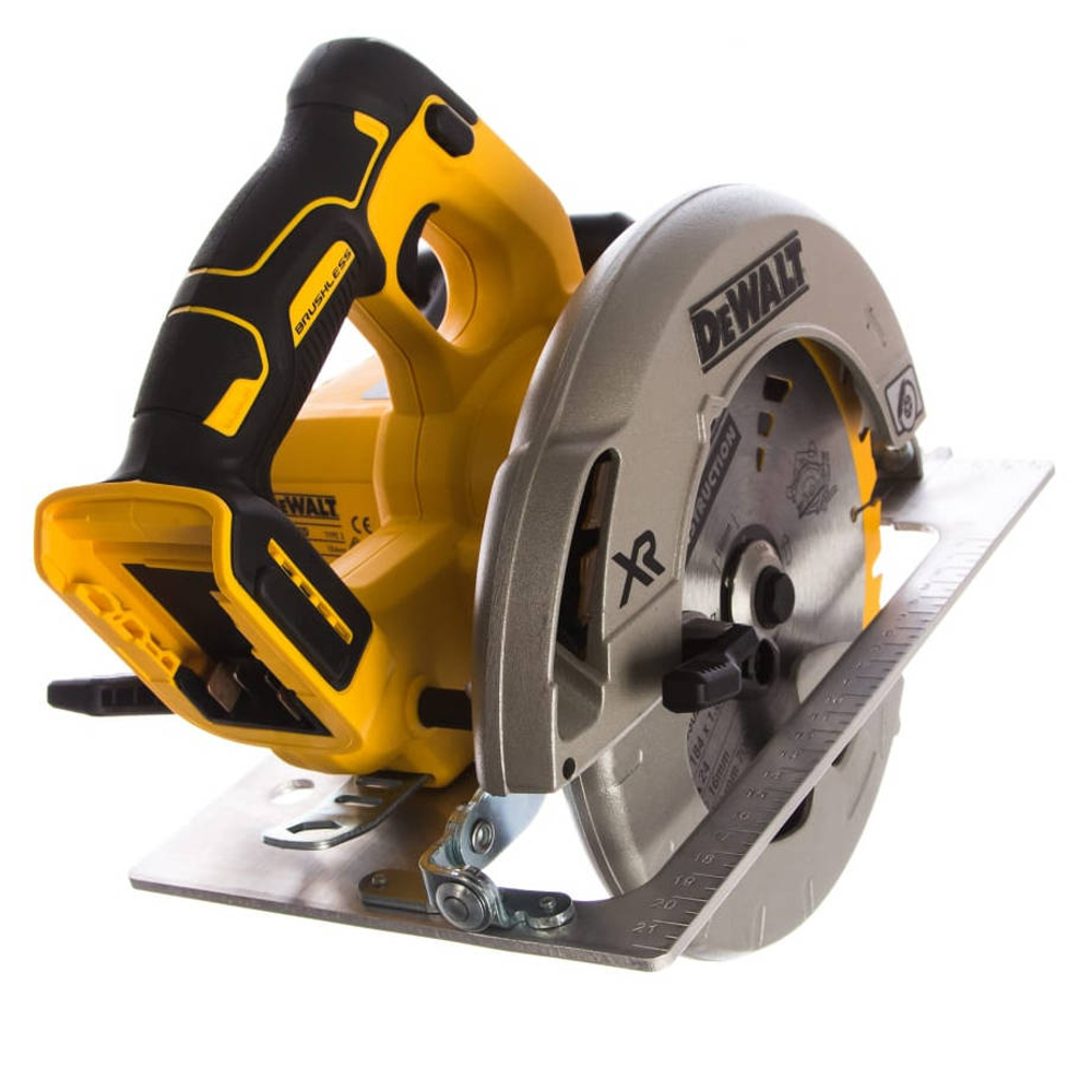 Пила дисковая аккумуляторная DeWalt DCS570NT (без акк, без з/у)