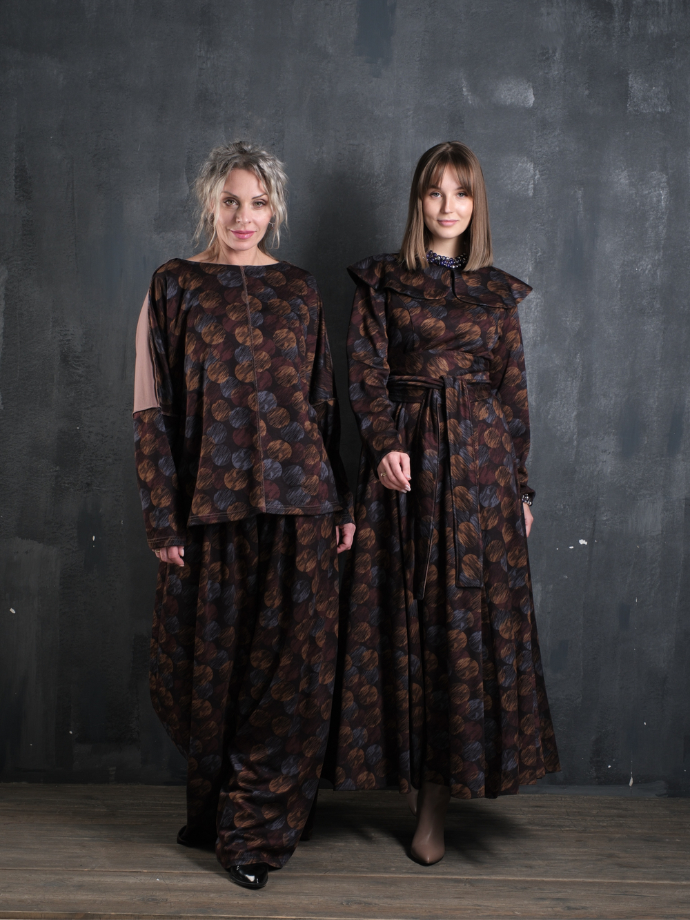 Платье с кушаком /янтарь