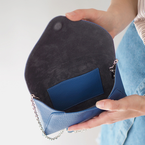 Сумка-клатч Florette из кожи теленка, синего цвета