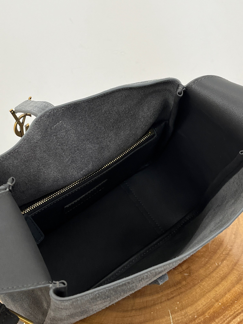 LE 5 À 7 SUPPLE SMALL ИЗ ЗАМШИ