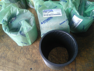 Втулка 61QH-83610