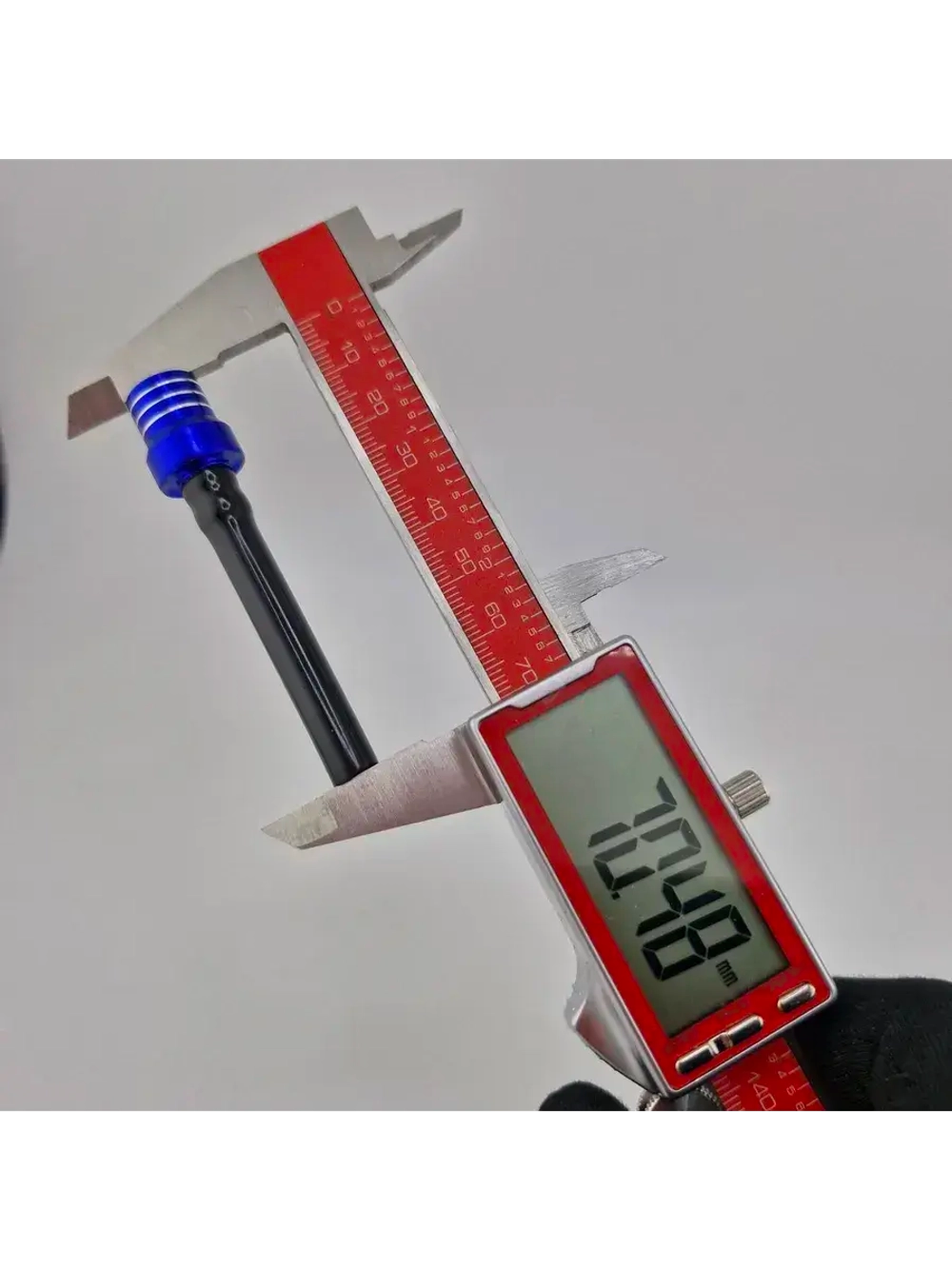 Клапан крышки бензобака