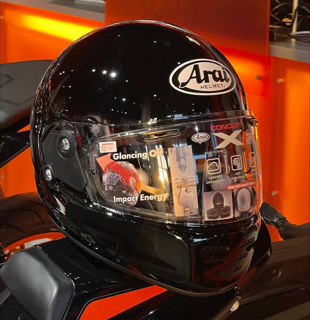 Мотошлем Arai Concept-X чёрный