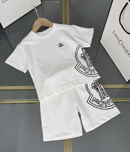 Детский костюм с шортами MONCLER
