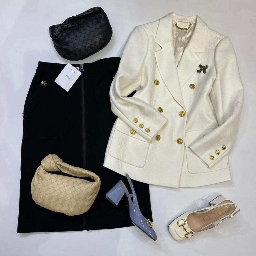 Часы Dior