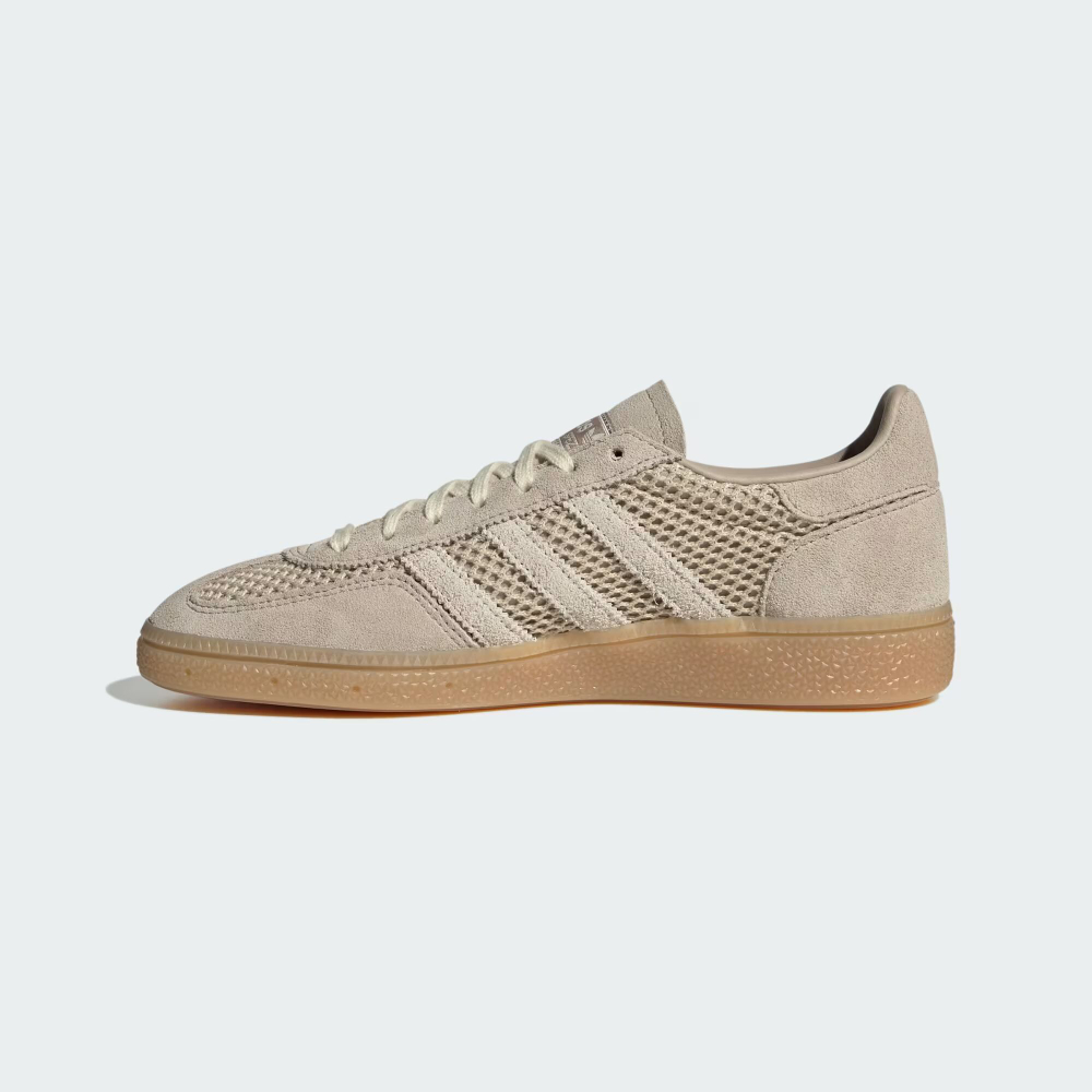 СПЕЦИАЛЬНАЯ СЕРИЯ ДЛЯ ГАНДБОЛА: КРОССОВКИ С РИСУНКОМ «ЖИРАФ» - ADIDAS