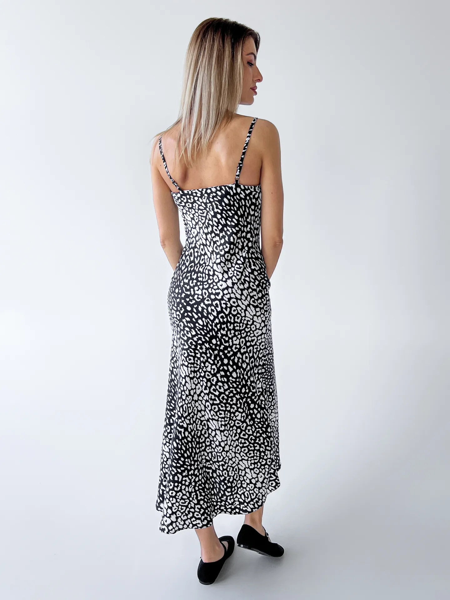 Платье-комбинация Dream Moda на лямках леопардовый принт