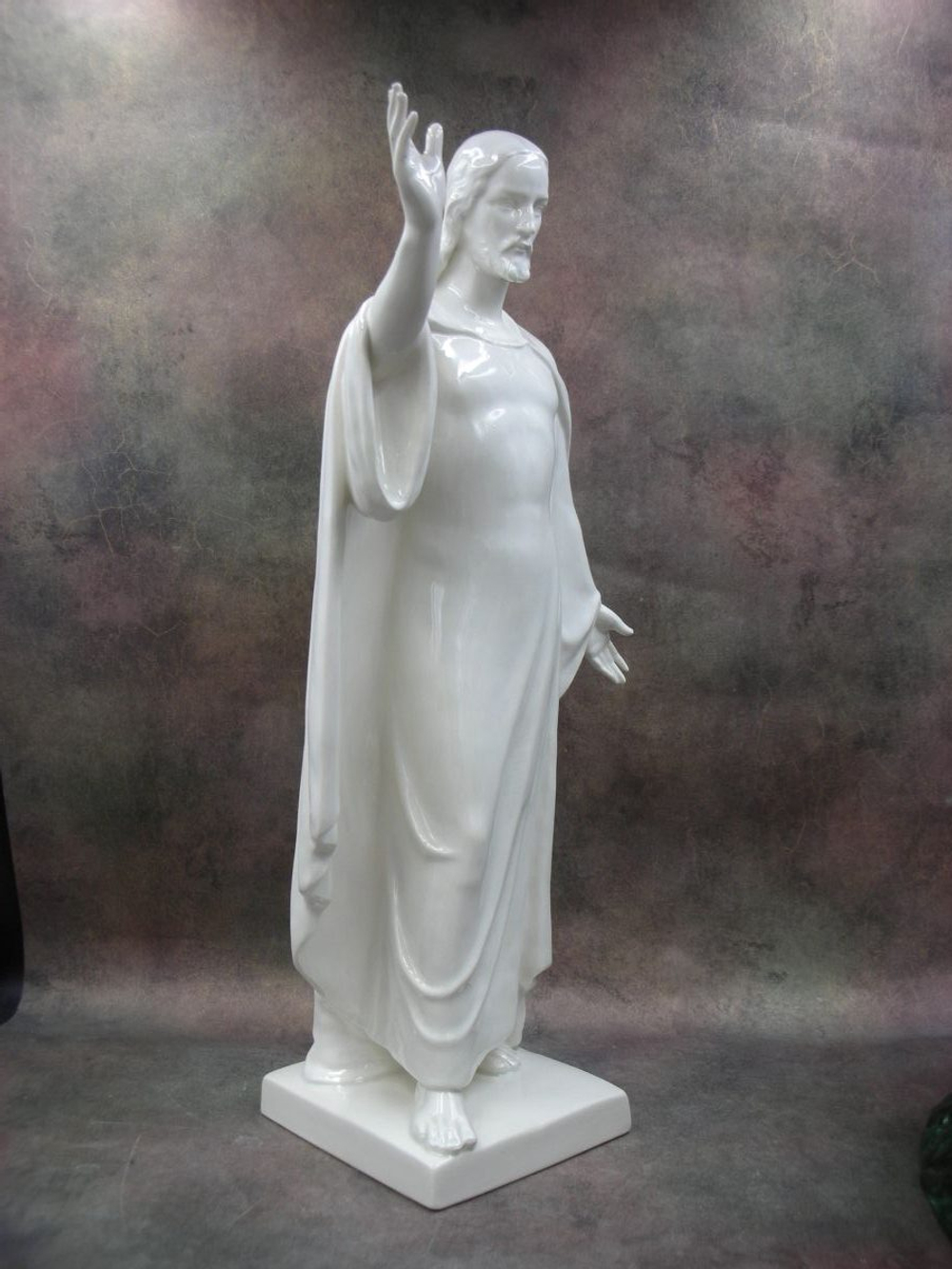 Статуэтка. Фарфор. Иисус. Goеbel. Германия