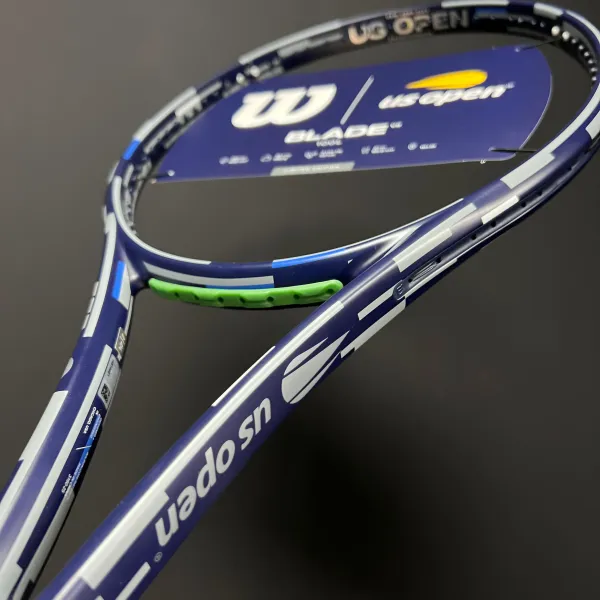 Легендарная ракетка WILSON BLADE 100L V9 US OPEN 285 вновь в TENNISFIRST®! 🎾✨