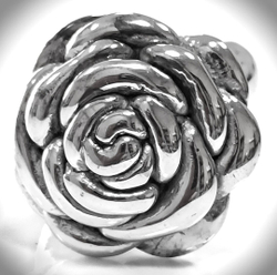 Ювелирное кольцо Эстерелла