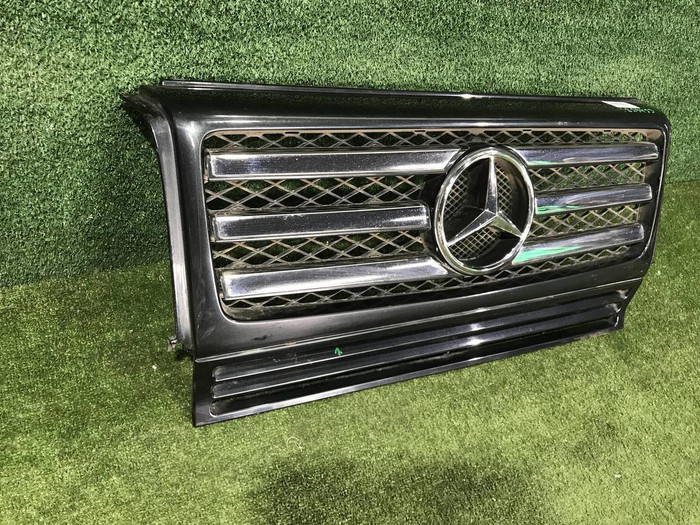 Решетка радиатора Mercedes G w463 (2008-2015)