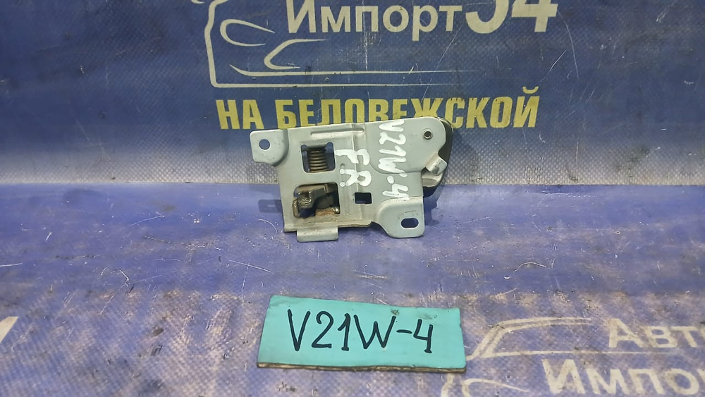 Ручка двери передней правой салонная MITSUBISHI PAJERO 1998