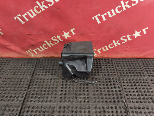 Бачок омывателя лобового стекла 2019г