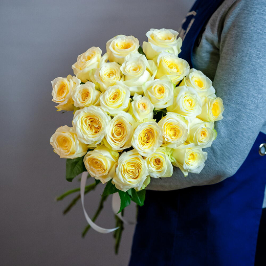 Садовые розы Эквадор сорт Кендилайт