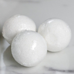 Набор из 3 бомбочек для ванны Нежные листья с ароматом персика