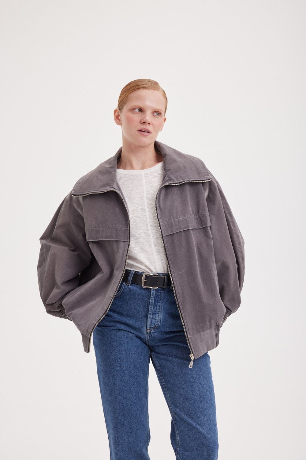 Бомбер из термохрома "Пепел" женский