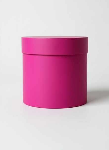 Плотная шляпная коробка с крышкой без лент. Цвет; Фуксия .