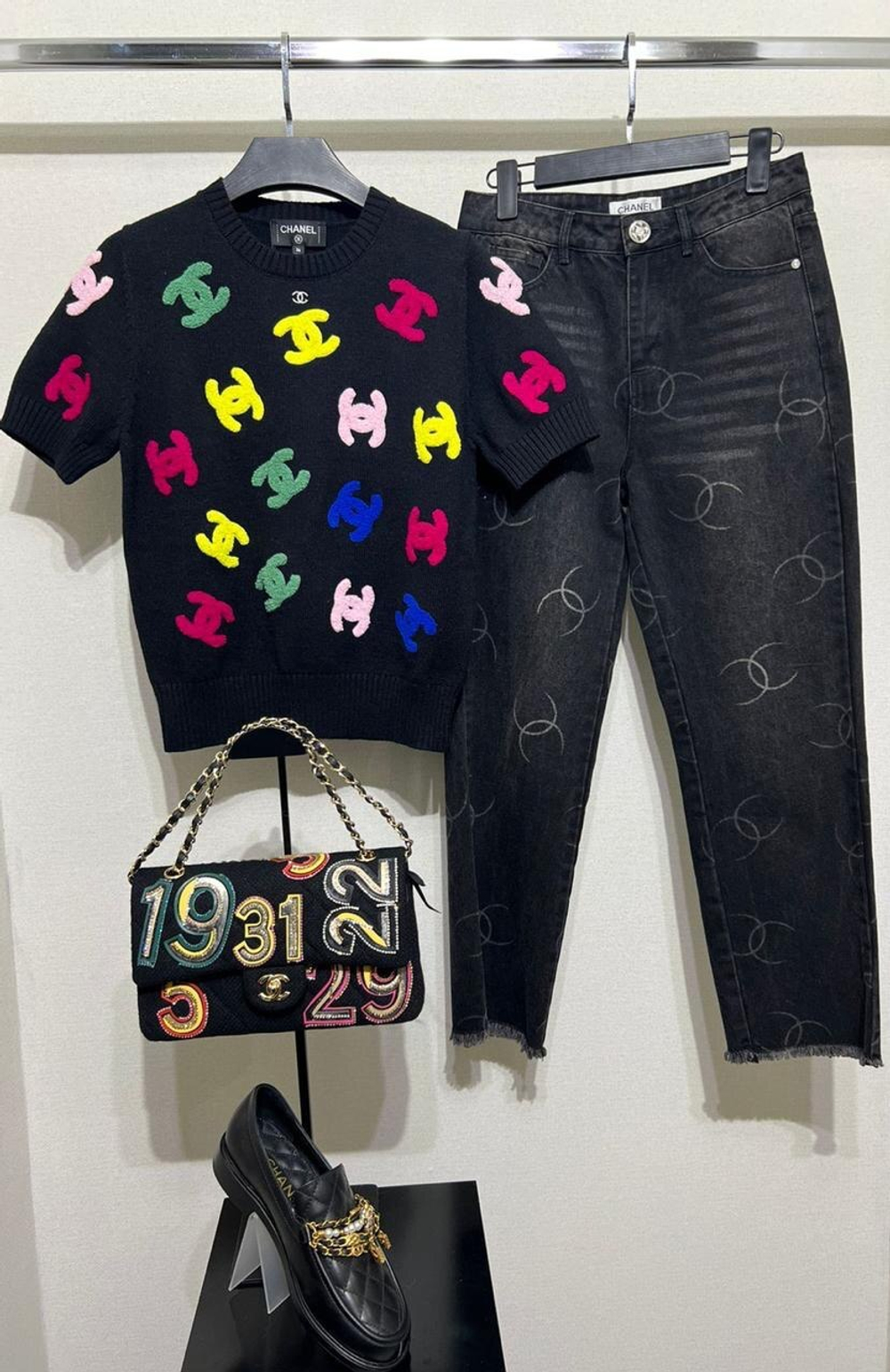 Джинсы CHANEL