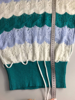 Жилетка вязаная симпатичная 48-50 размер