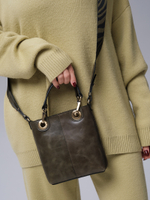 Сумка кожаная кросс-боди Deboro 30347 зеленая хвоя