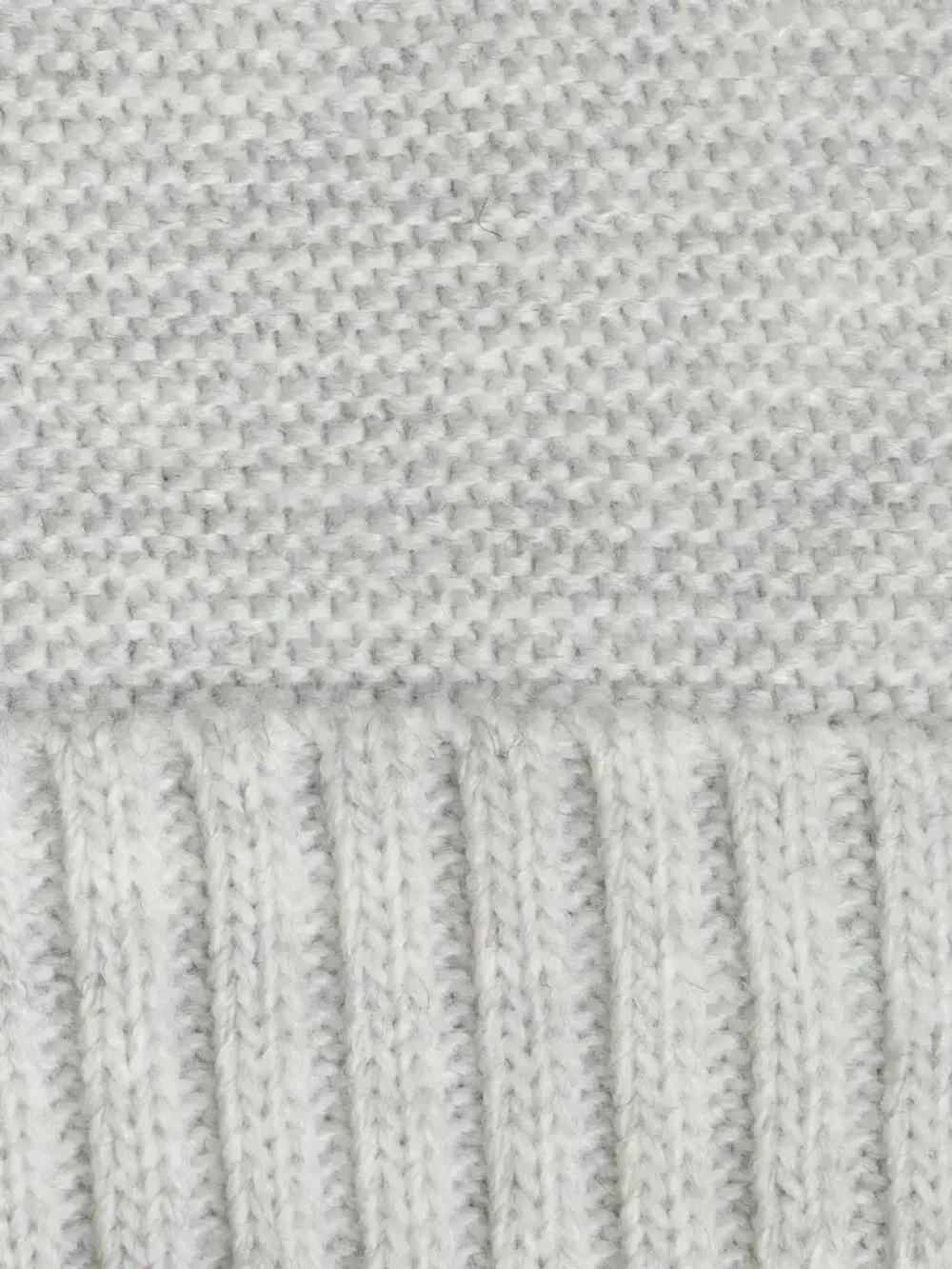 Шапка и снуд вязаная демисезонная для детей