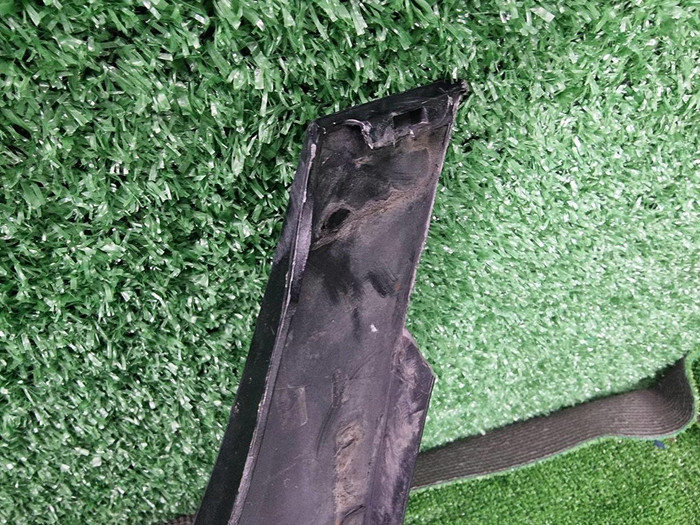 Накладка порога правая Mercedes AMG GT (2017-2023)