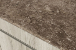 Кухонный гарнитур Антика базис 2400 мм (Белый глянец/Дуб браун, Аламбра темная)