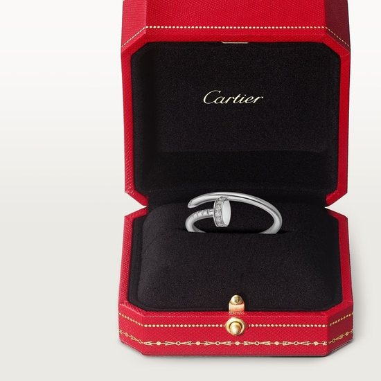 Cartier Juste un Clou ring small model в белом золоте с бриллиантами