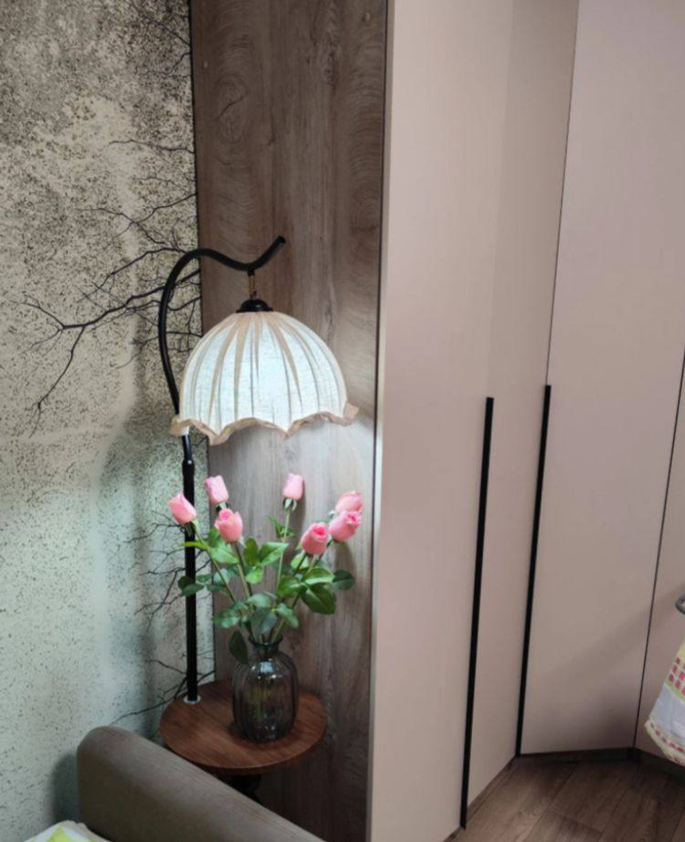 Торшер с абажуром