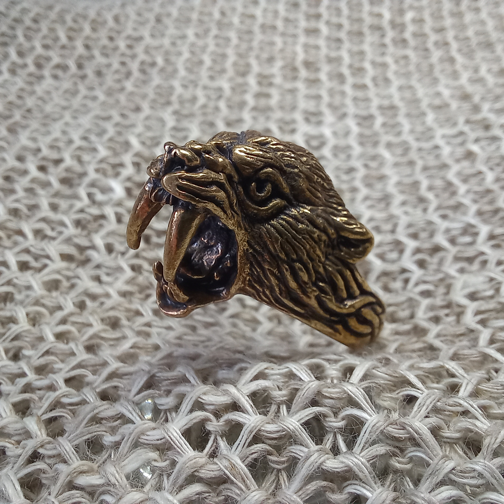 Кольцо. Саблезубый тигр