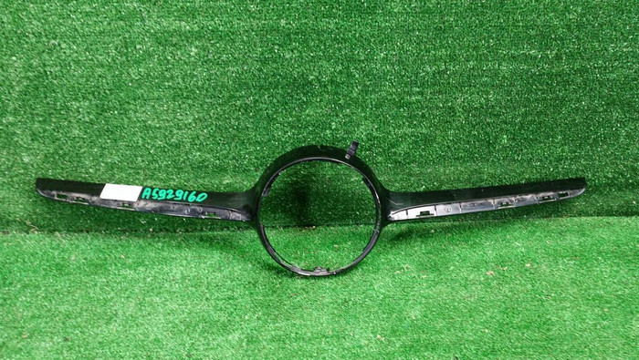 Накладка решетки радиатора Mercedes C w205 (18-23)