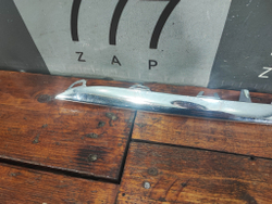 Накладка решетки радиатора Mercedes V (W447) 14-нв Б/У Оригинал A4478880800