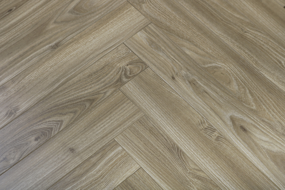 Ламинат ICON Orange 12 мм ОРЕХ ТОНИРОВАННЫЙ 1.32 м2