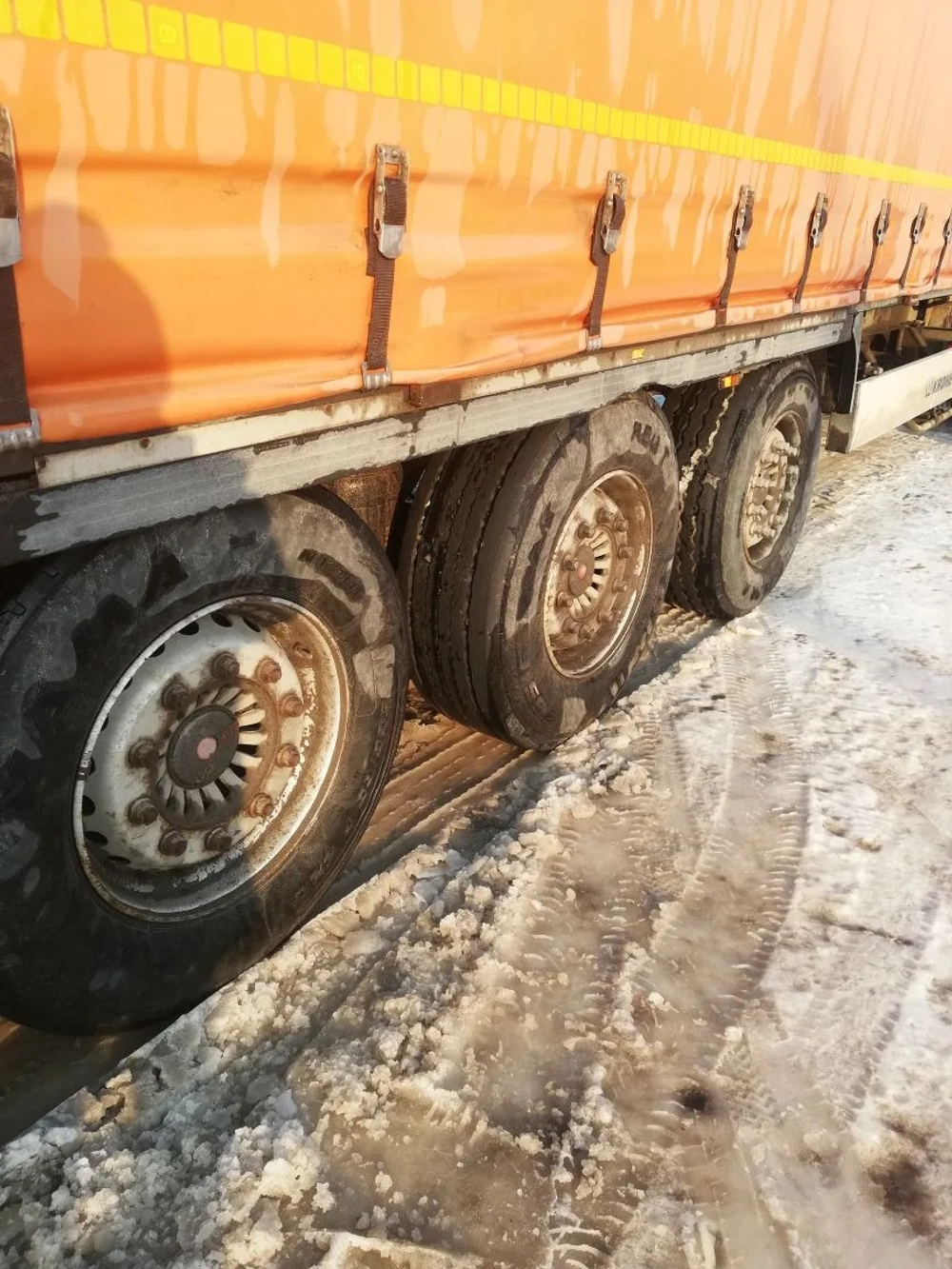 Krone SD Полуприцеп шторный SD