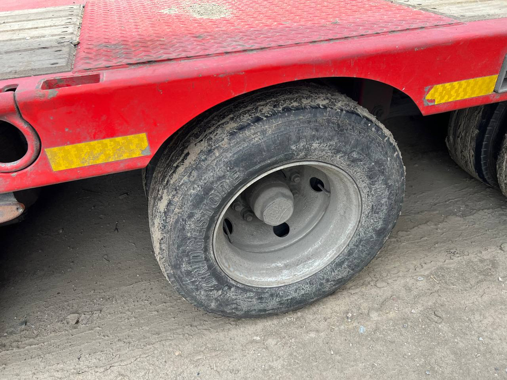 Kassbohrer LOWBED Полуприцеп тяжеловоз 6 осей LOWBED (Раздвижной)