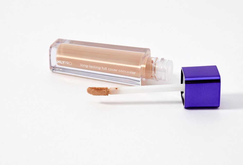 Стойкий высокопигментированный консилер ManlyPRO - CNC3