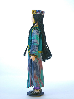 Кукла фарфоровая коллекционная Узбечка